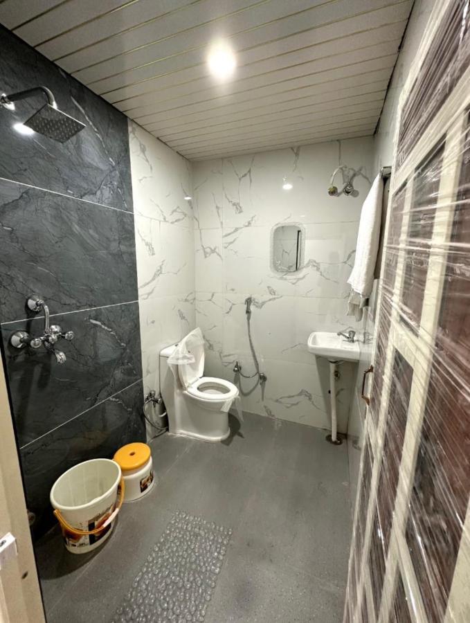 Shivlingam Hotel 3*