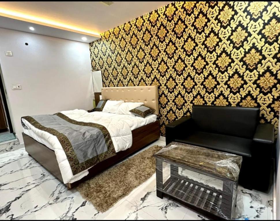 Hotel Shivlingam